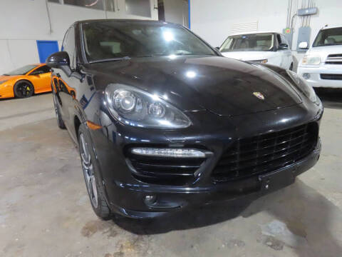 2014 Porsche Cayenne GTS