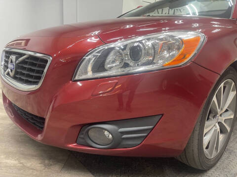2011 Volvo C70 T5