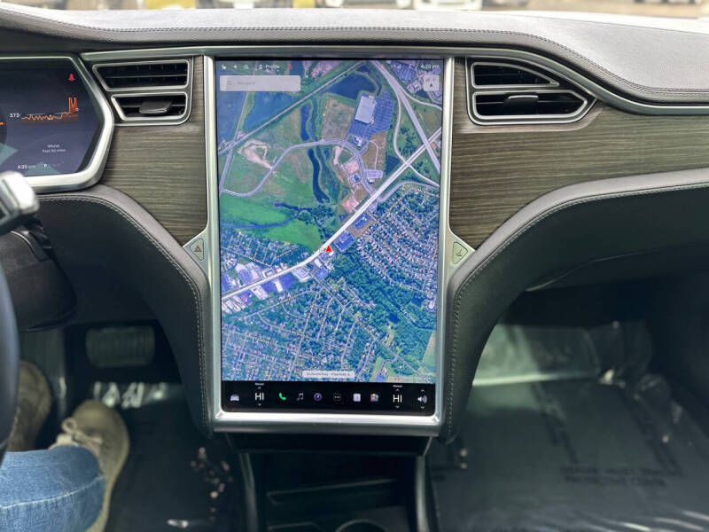 2014 Tesla Model S 85
