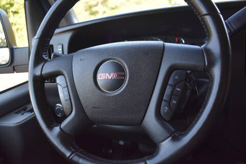 2022 GMC Savana 2500