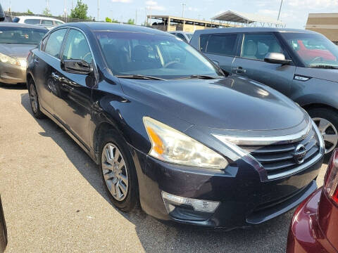 2014 Nissan Altima for sale at CHEAPIE AUTO SALES INC in Metairie LA