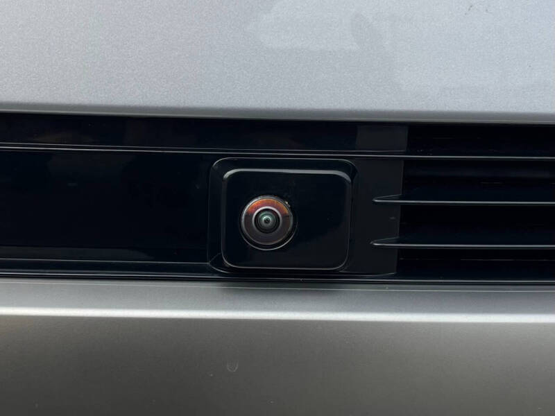 2025 Land Rover Range Rover P400 SE