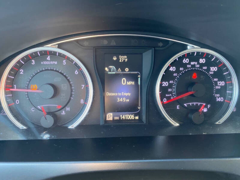 2016 Toyota Camry SE