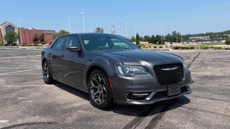 2018 Chrysler 300 S