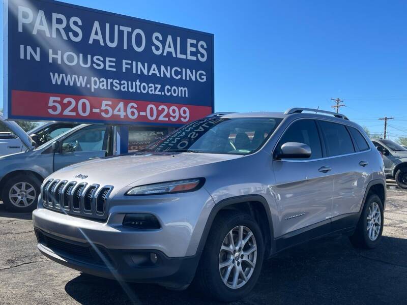 2018 Jeep Cherokee for sale at PARS AUTO SALES in Tucson AZ