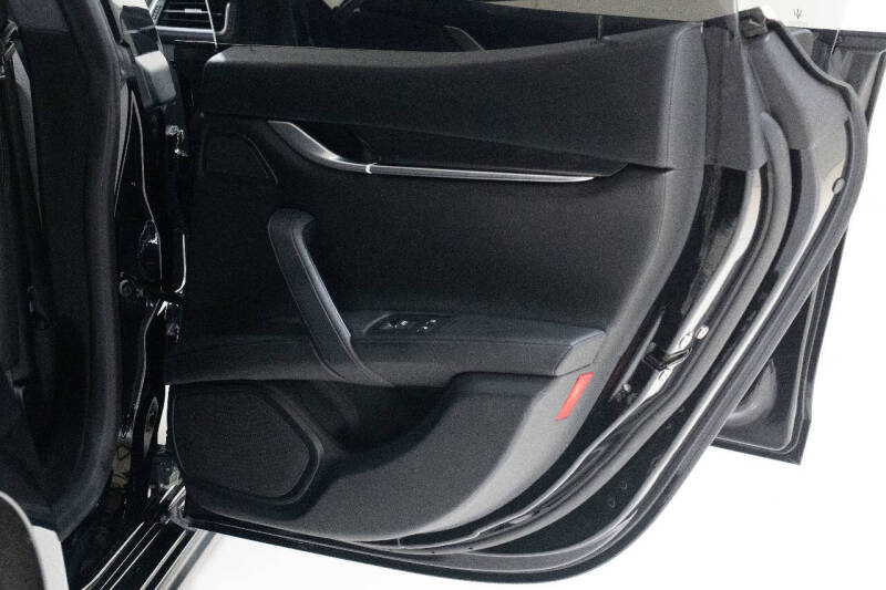 2017 Maserati Ghibli