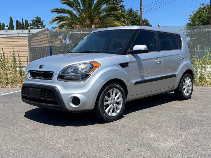 2012 Kia Soul +