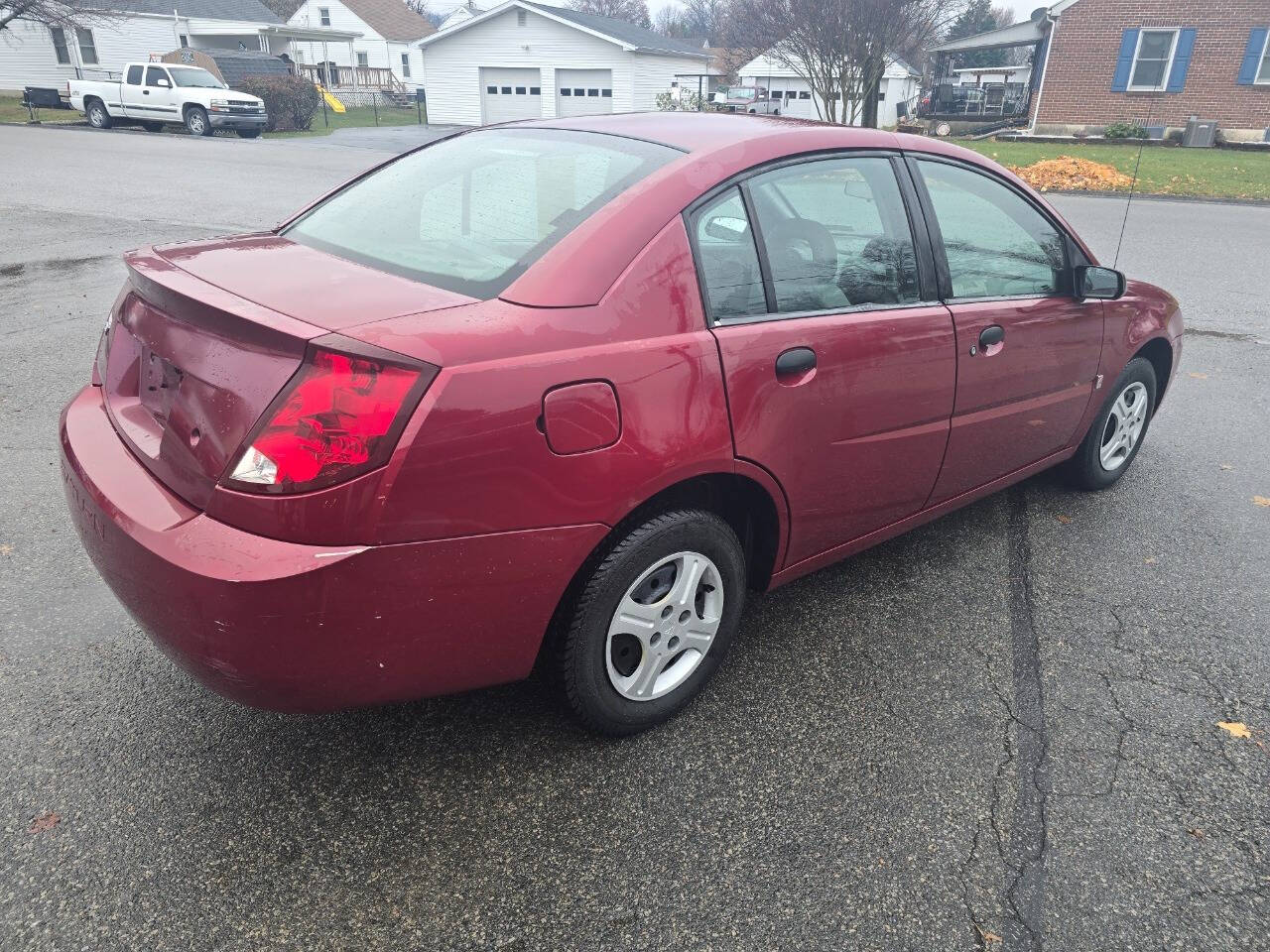 2004 Saturn Ion for sale at QUEENSGATE AUTO SALES in York, PA