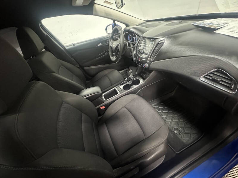 2016 Chevrolet Cruze LT Auto