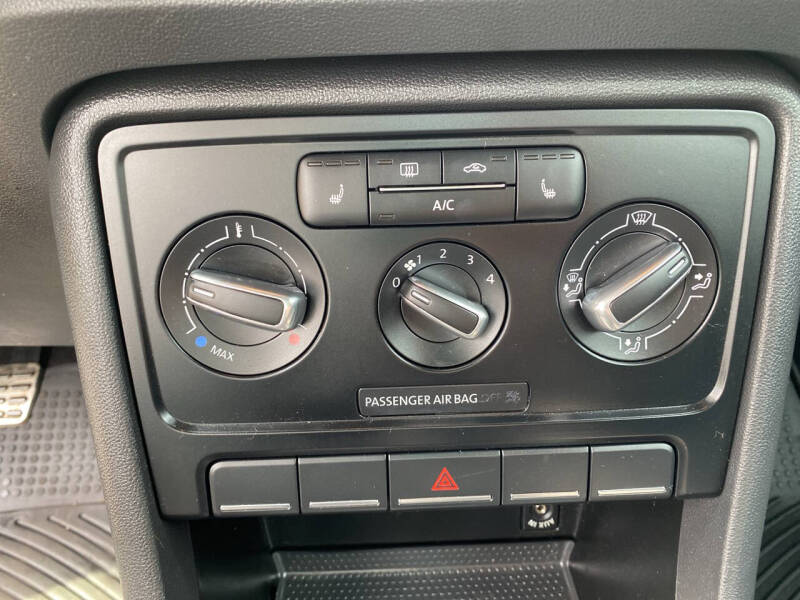 2014 Volkswagen Beetle R-Line