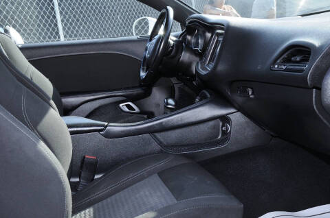 2021 Dodge Challenger SXT