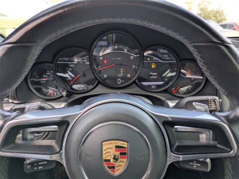 2019 Porsche 911 Carrera