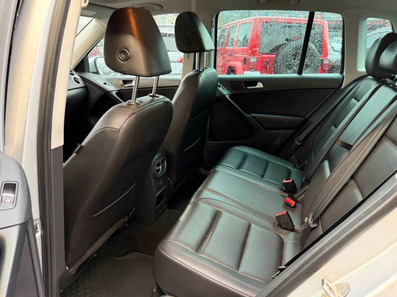 2017 Volkswagen Tiguan 2.0T Wolfsburg Edition 4Motion