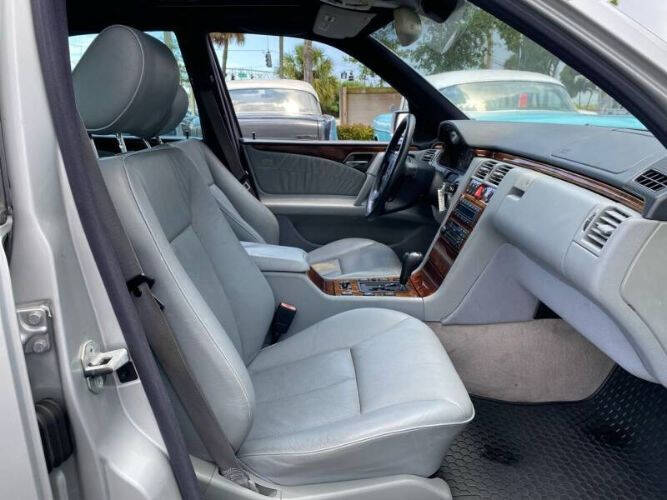 1998 Mercedes-Benz E-Class