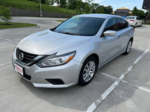 2018 Nissan Altima for sale at BIG O MOTORS LLC in Omaha NE