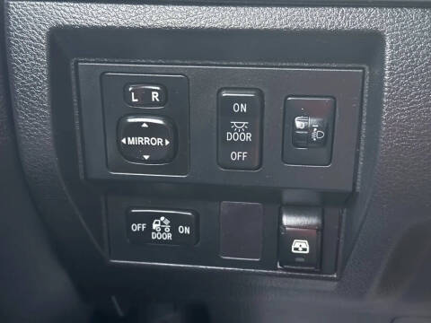 2014 Toyota Tundra SR5