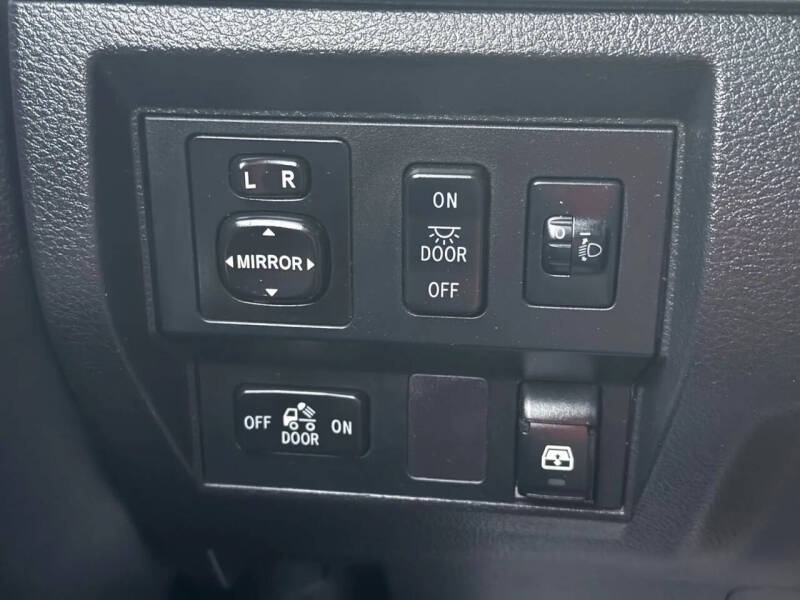 2014 Toyota Tundra SR5