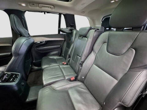 2023 Volvo XC90 Recharge T8 Ultimate Bright Theme 7P