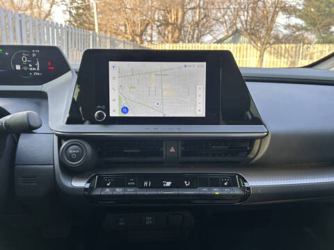 2023 Toyota Prius LE