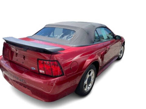 2003 Ford Mustang Deluxe