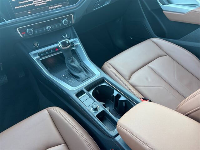 2025 Audi Q3 quattro S line Prem Plus 45 TFSI