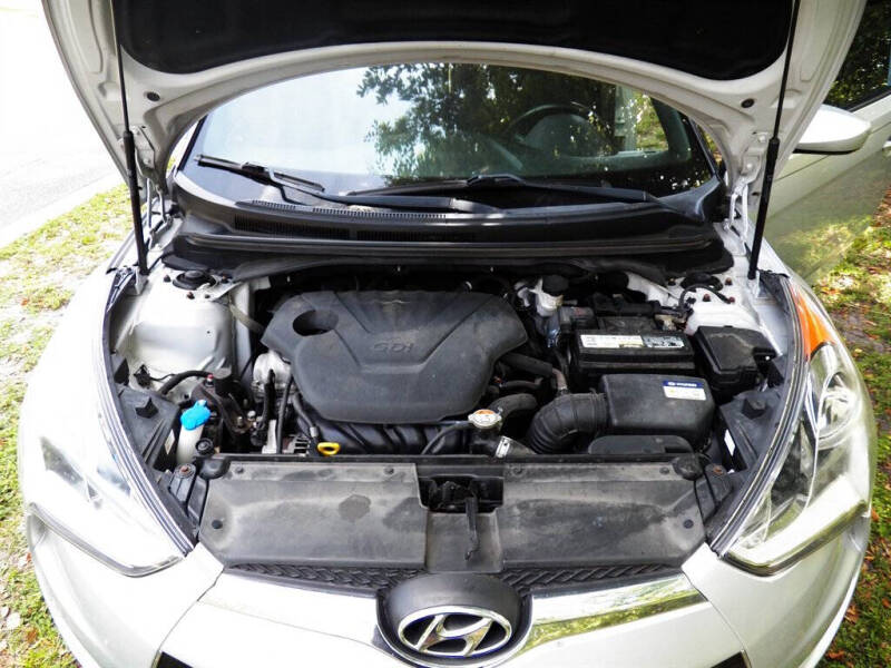 2017 Hyundai Veloster Value Edition