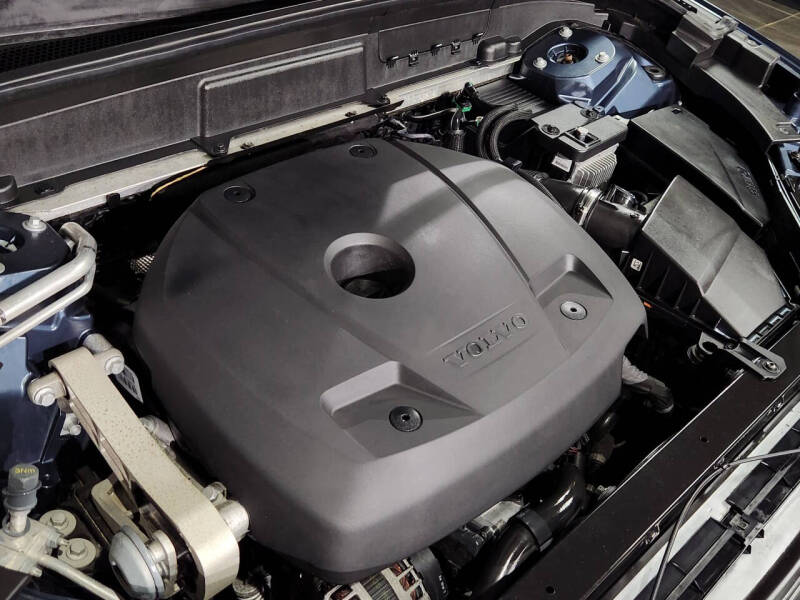 2021 Volvo XC60 T5 Momentum