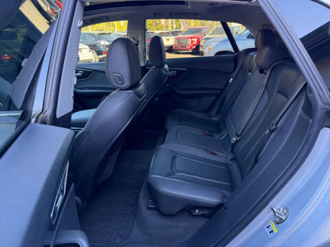 2019 Audi Q8 quattro Premium Plus 55 TFSI