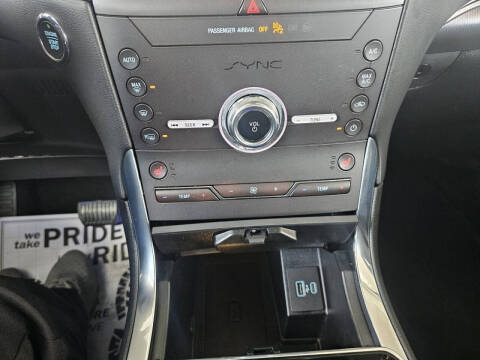 2020 Ford Edge Titanium