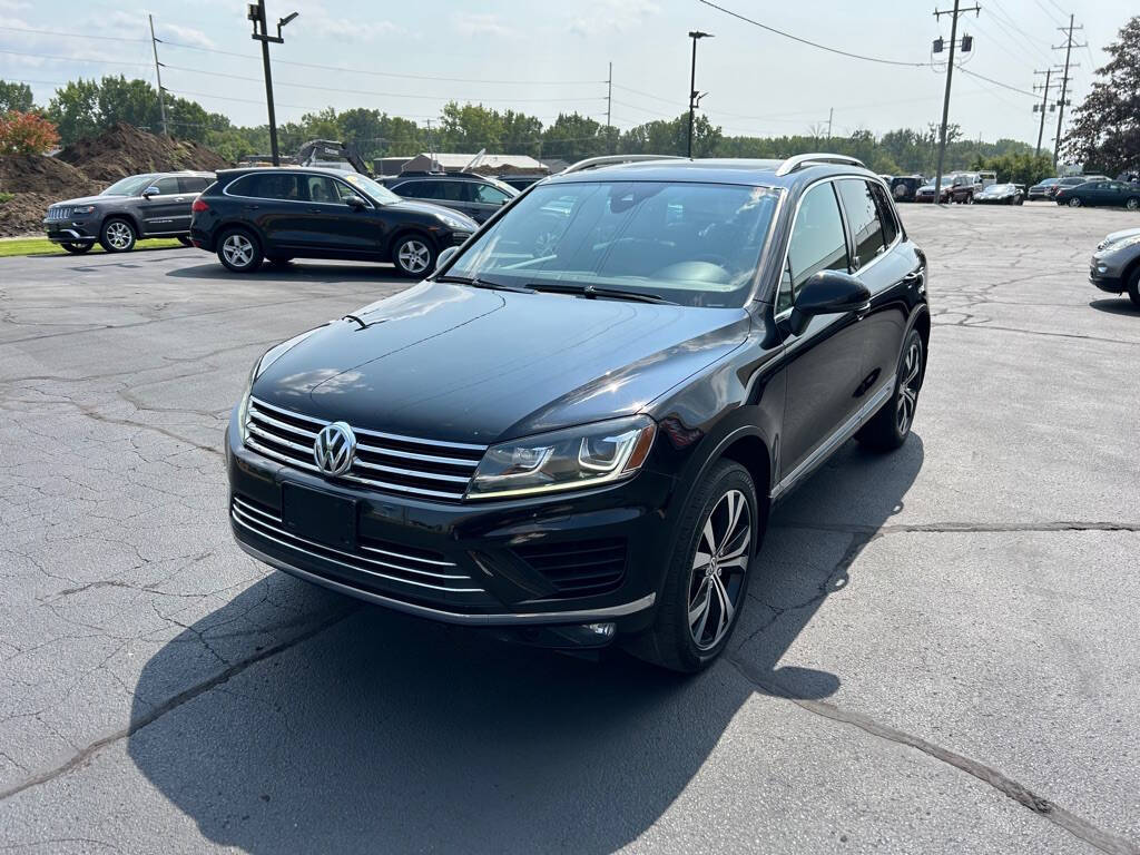 2017 Volkswagen Touareg for sale at Wyrick Auto Sales & Leasing Inc in Holland, MI