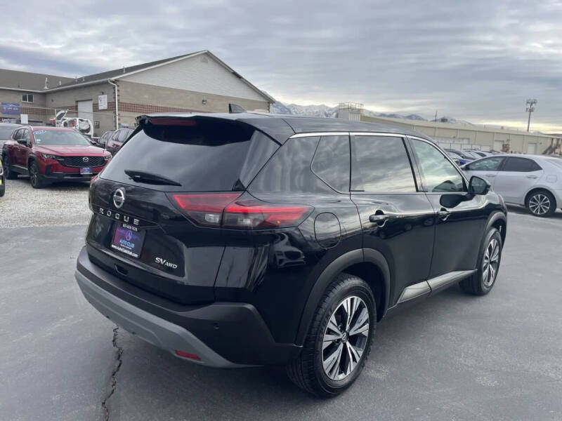 2021 Nissan Rogue SV