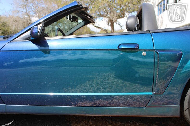 2004 Ford Mustang SVT Cobra