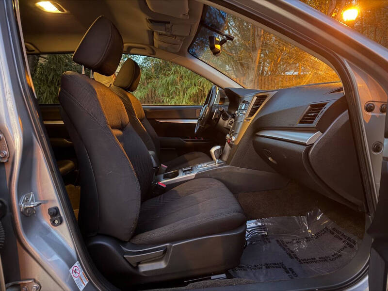 2011 Subaru Outback 2.5i Premium