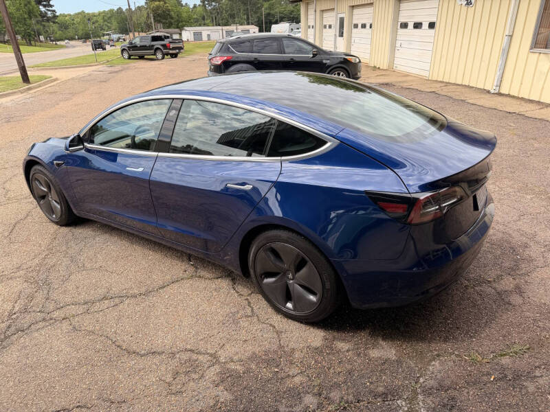 2019 Tesla Model 3 Mid Range