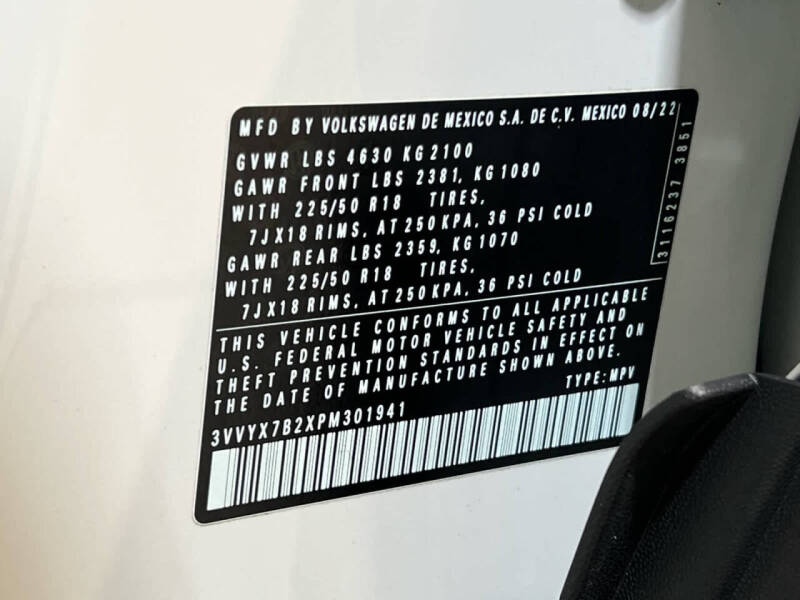 2023 Volkswagen Taos SE 4Motion