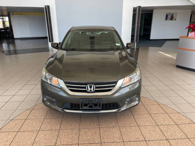 2015 Honda Accord for sale at Auto Haus Imports in Grand Prairie, TX