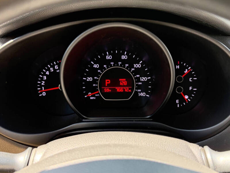 2016 Kia Soul +