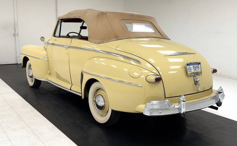 1947 Ford Super Deluxe