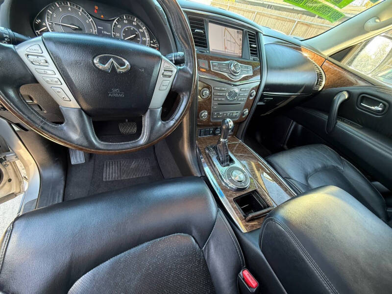 2015 INFINITI QX80 Base photo 8