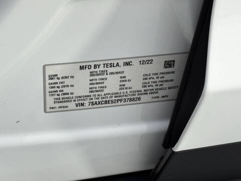 2023 Tesla Model X Standard Range