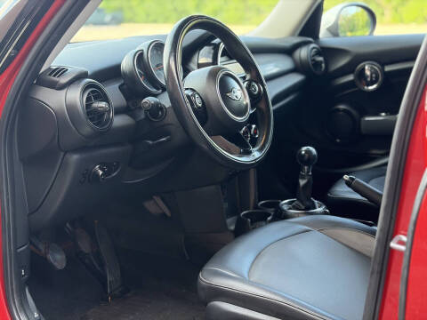 2016 MINI Hardtop 4 Door Cooper
