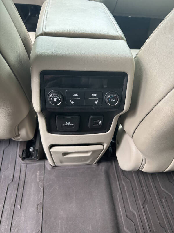 2019 GMC Acadia Denali