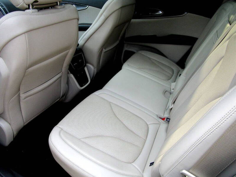 2020 Lincoln Nautilus Reserve