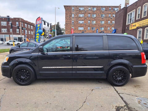 2013 Chrysler Town and Country Touring