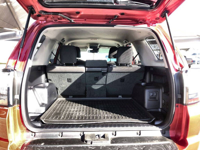 2024 Toyota 4Runner TRD Off-Road