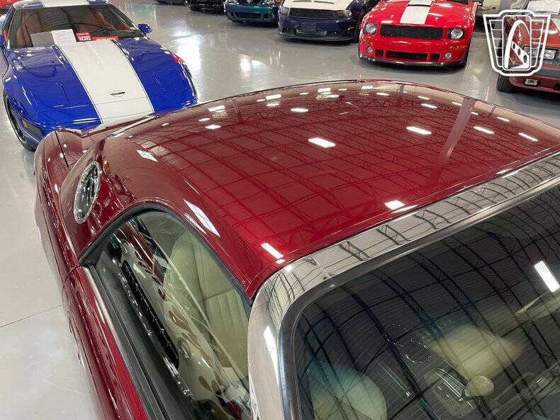 2004 Ford Thunderbird Deluxe