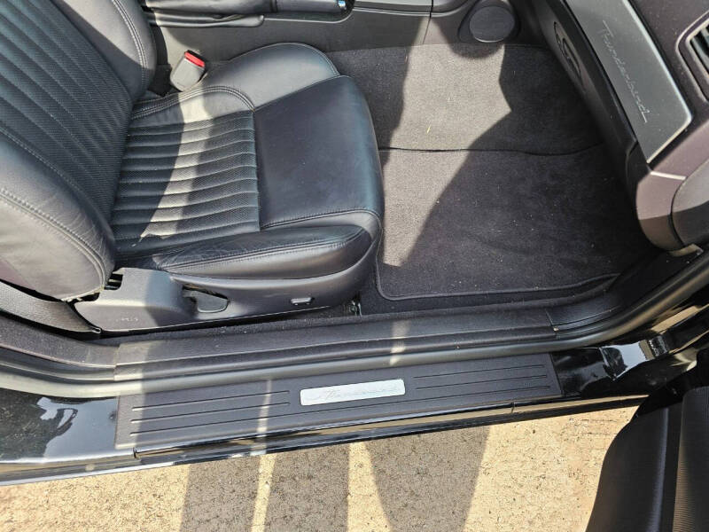 2005 Ford Thunderbird Deluxe