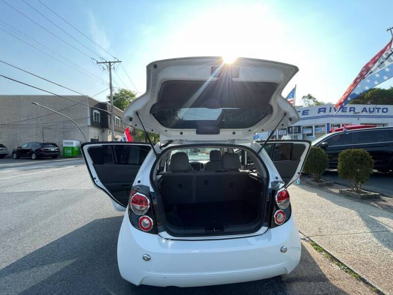 2016 Chevrolet Sonic LT Auto