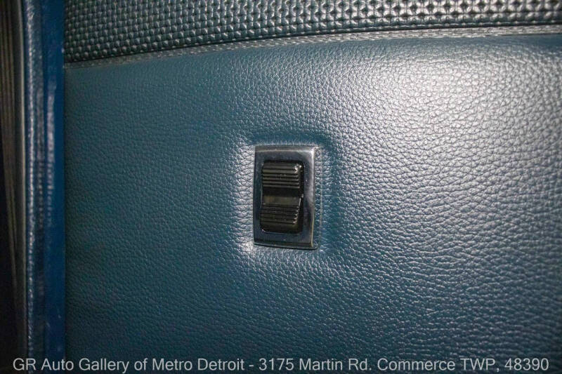 1975 Mercedes-Benz 280-Class