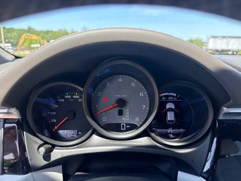 2020 Porsche Macan S